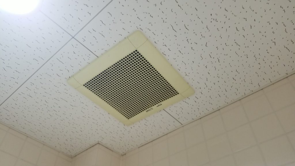 愛知県津島市老人介護施設天井換気扇取替工事